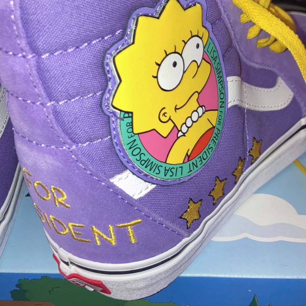Lisa Simpson Sk8-Hi Vans